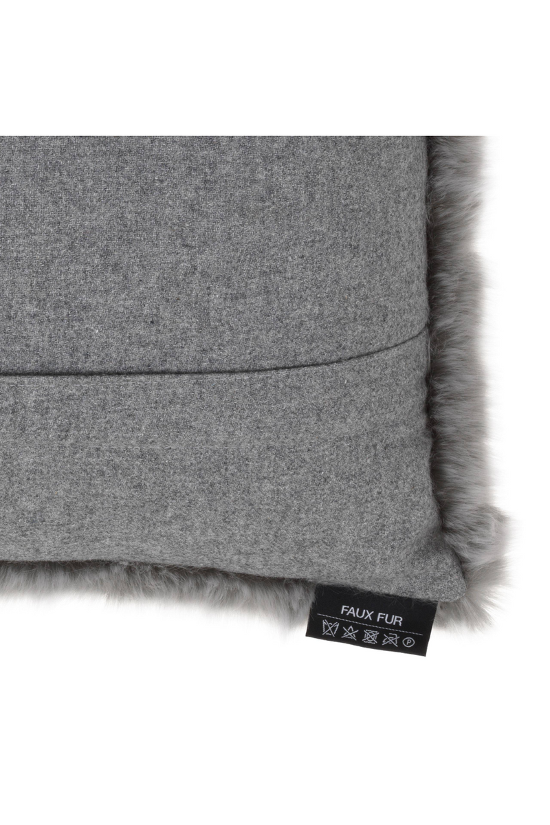 Coussin en fourrure grise  | Eichholtz Alaska | Meubleluxe.fr