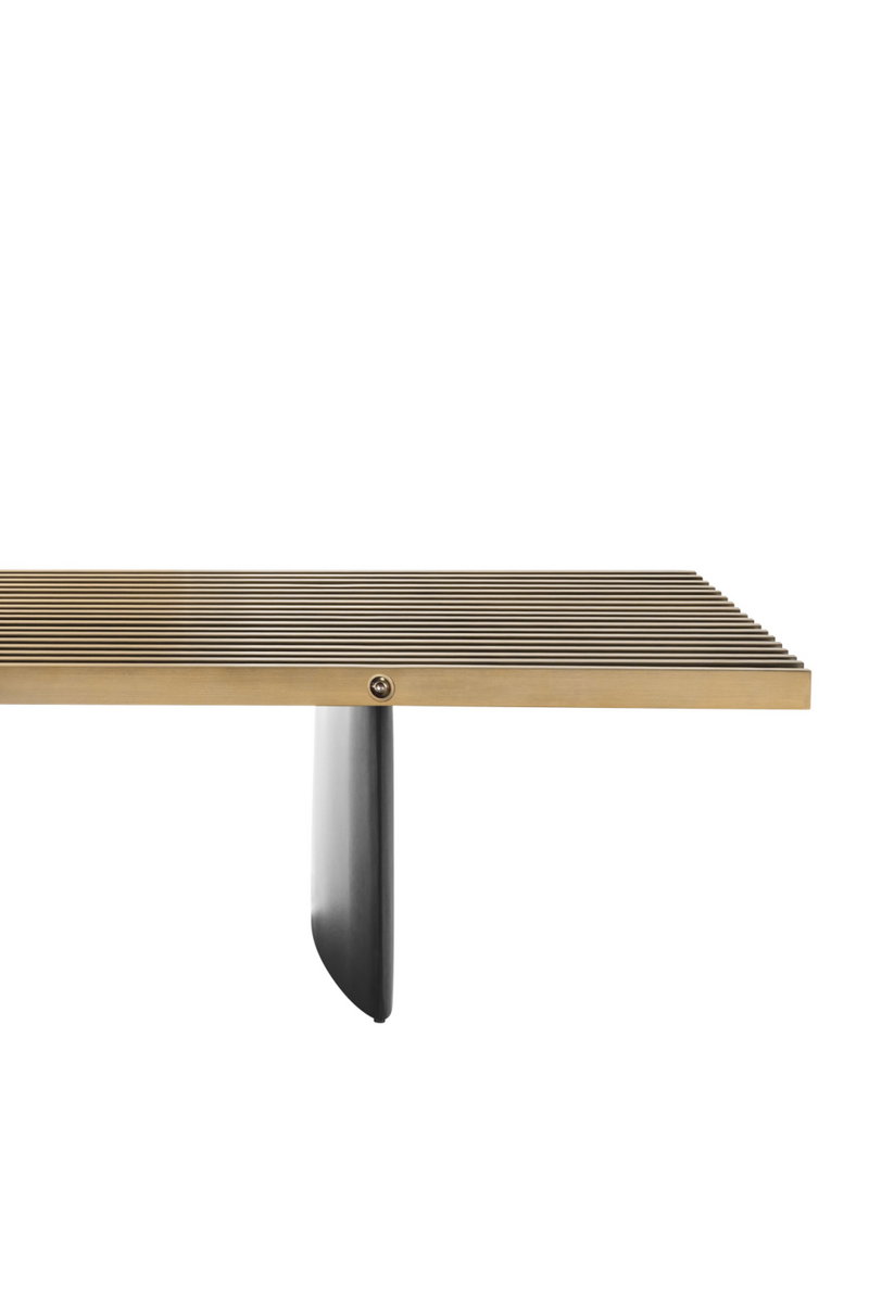 Table basse industrielle en laiton  | Eichholtz Vauclair | Meubleluxe.fr