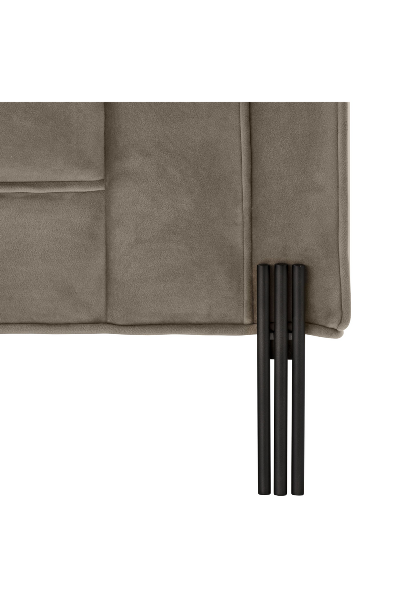 Fauteuil matelassé beige en velours | Eichholtz Sienna | Meubleluxe.fr