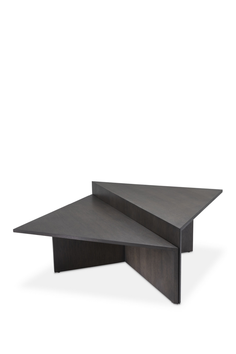 Table basse triangulaire en bois | Eichholtz Fulham | Meubleluxe.fr