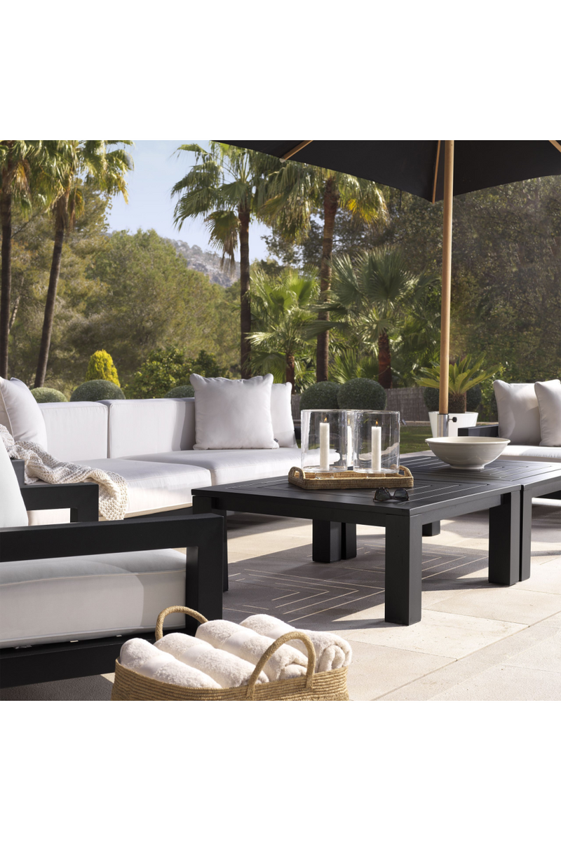 Table basse de jardin finition noire | Eichholtz Vistamar | Meubleluxe.fr