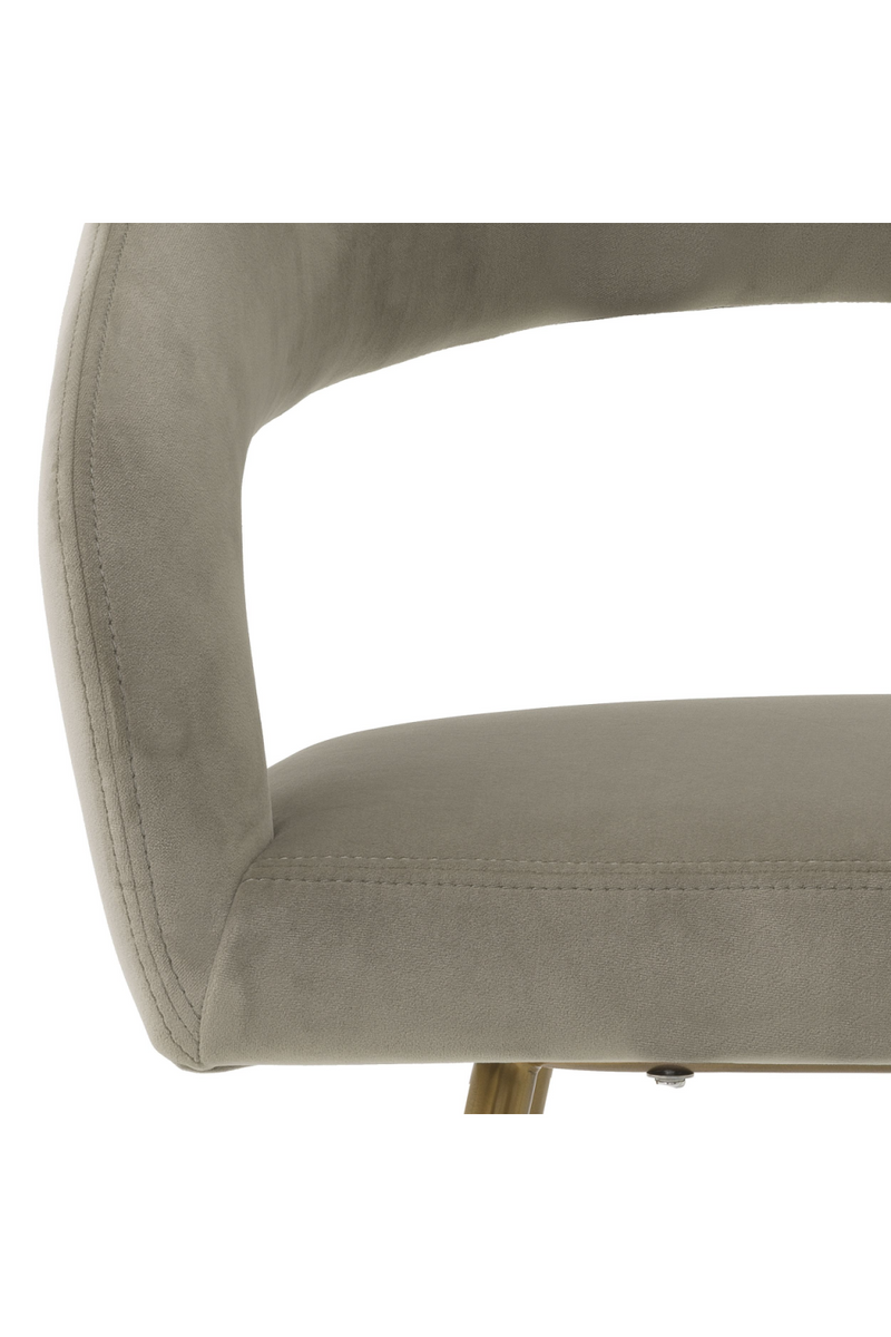 Chaise de salle à manger en velours taupe | Eichholtz Bravo | Meubleluxe.fr