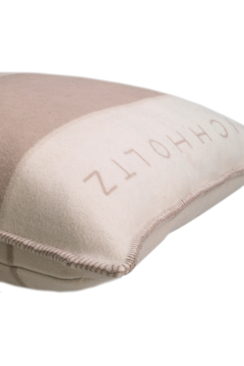 Coussin décoratif taupe en laine | Eichholtz Thana L | Meubleluxe.fr