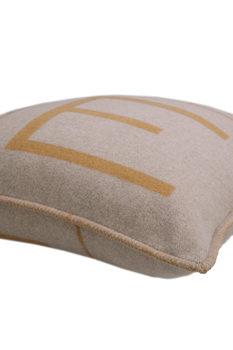 Coussin décoratif camel en laine | Eichholtz Rhoda L | Meubleluxe.fr