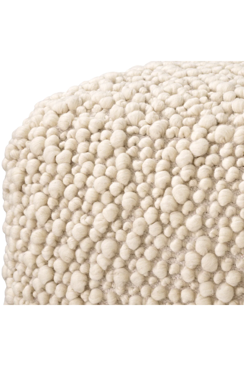 Pouf ivoire en laine | Eichholtz Schillinger | Meubleluxe.fr