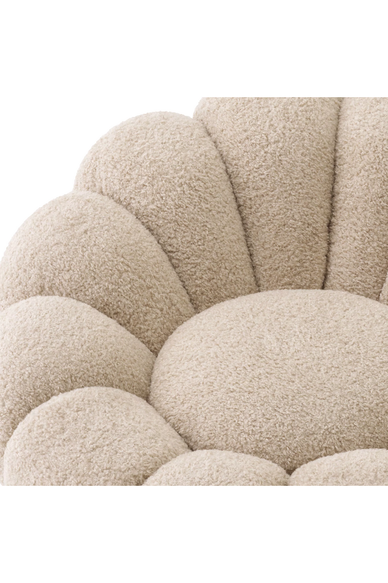 Fauteuil pivotant bouclé sable | Eichholtz Mello | Meubleluxe.fr