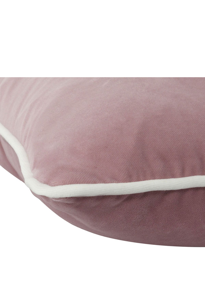 Coussin carré en velours rose | Andrew Martin Pelham | Meubleluxe.fr