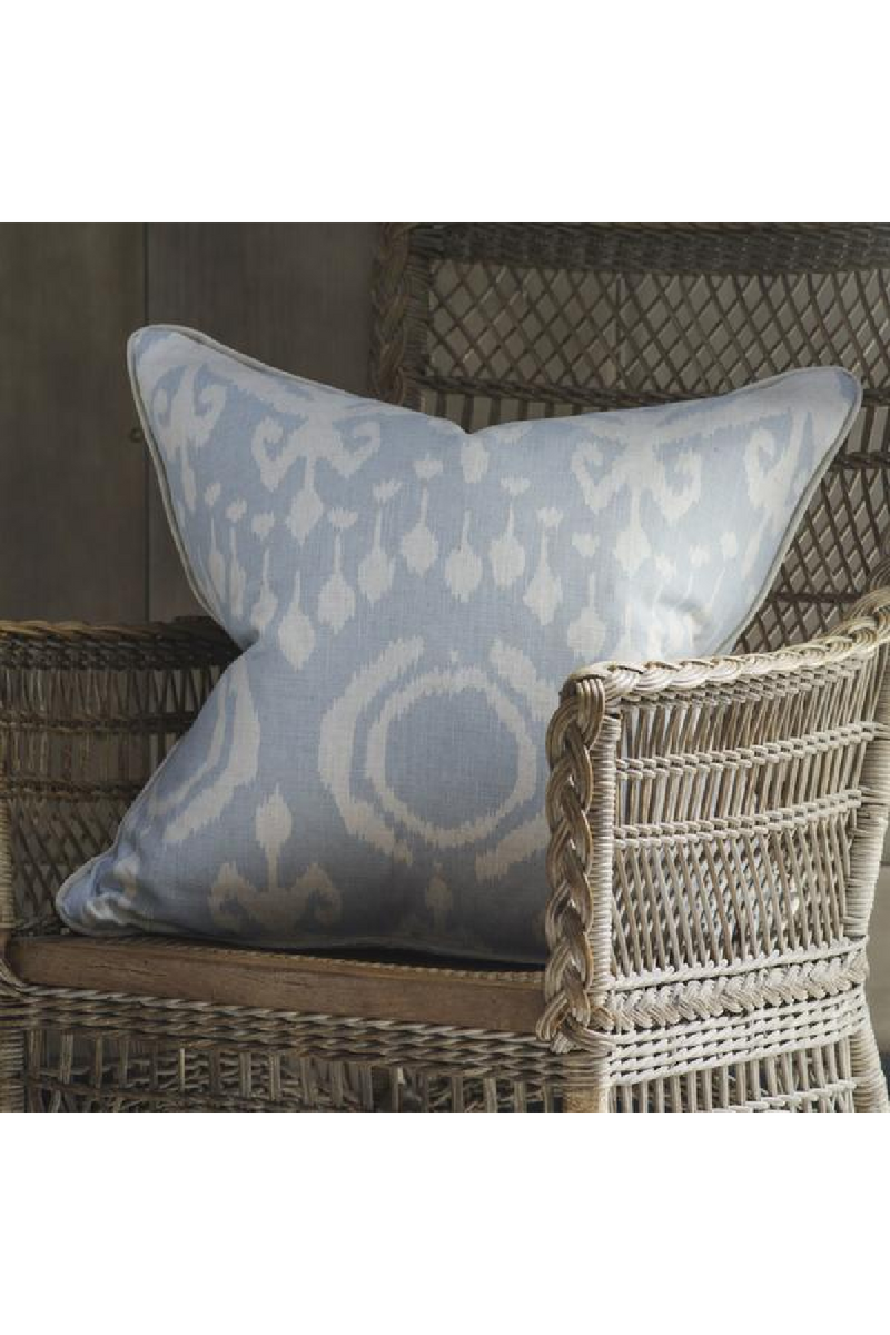 Coussin Ikat avec passepoil en velours M | Andrew Martin Volcano | Meubleluxe.fr