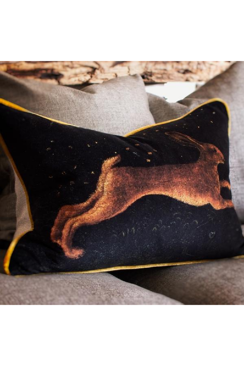 Coussin Saint Eustache | Andrew Martin Lièvre Pisanello | Meubleluxe.fr