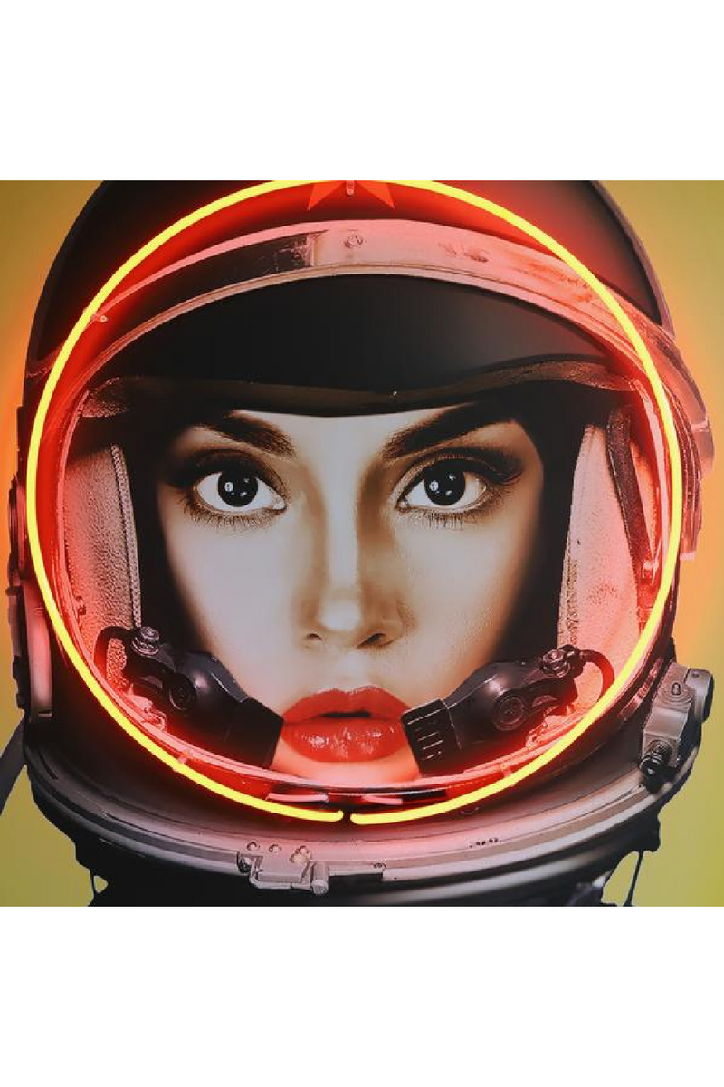 Néon LED rétro Nasa | Andrew Martin Space Girl | Meubleluxe.fr