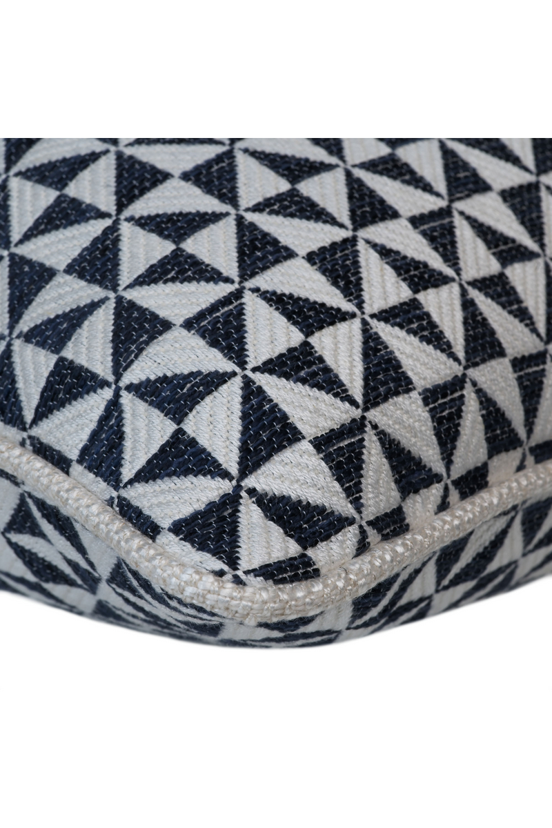 Coussin carré à motif géométrique | Andrew Martin Bruton | Meubleluxe.fr