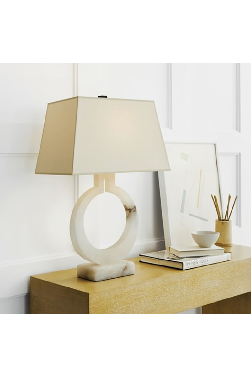 Lampe de table en marbre blanc | Andrew Martin Ring Form | Meubleluxe.fr