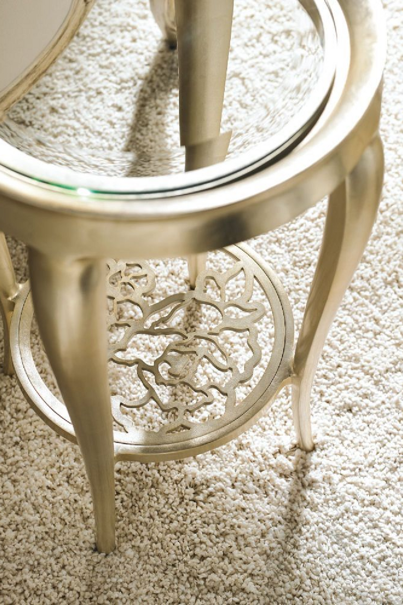 Table d'appoint en verre et laiton argenté | Caracole Just | Meubleluxe.fr