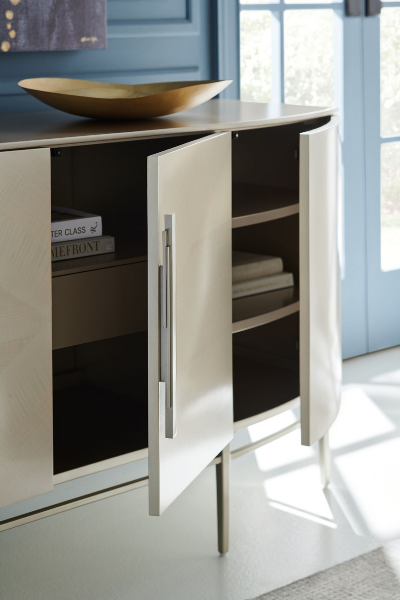 Buffet 4 portes en bois crème | Caracole Overview | Meubleluxe.fr