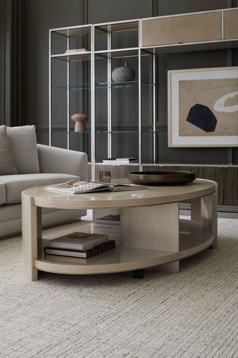 Table basse ovale en bois taupe argenté | Caracole Da Vita | Meubleluxe.fr