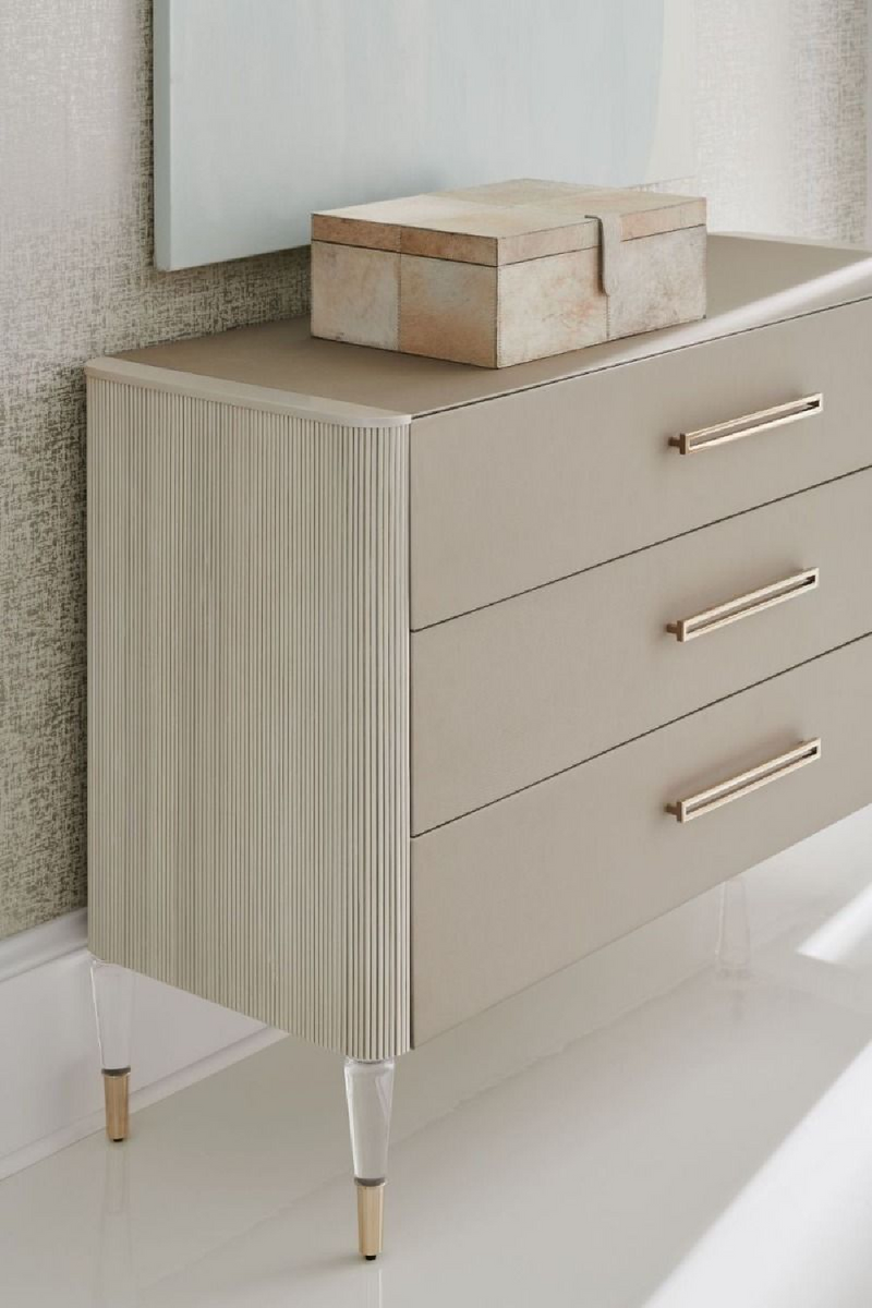 Commode en bois d'acajou crème | Caracole Love | Meubleluxe.fr