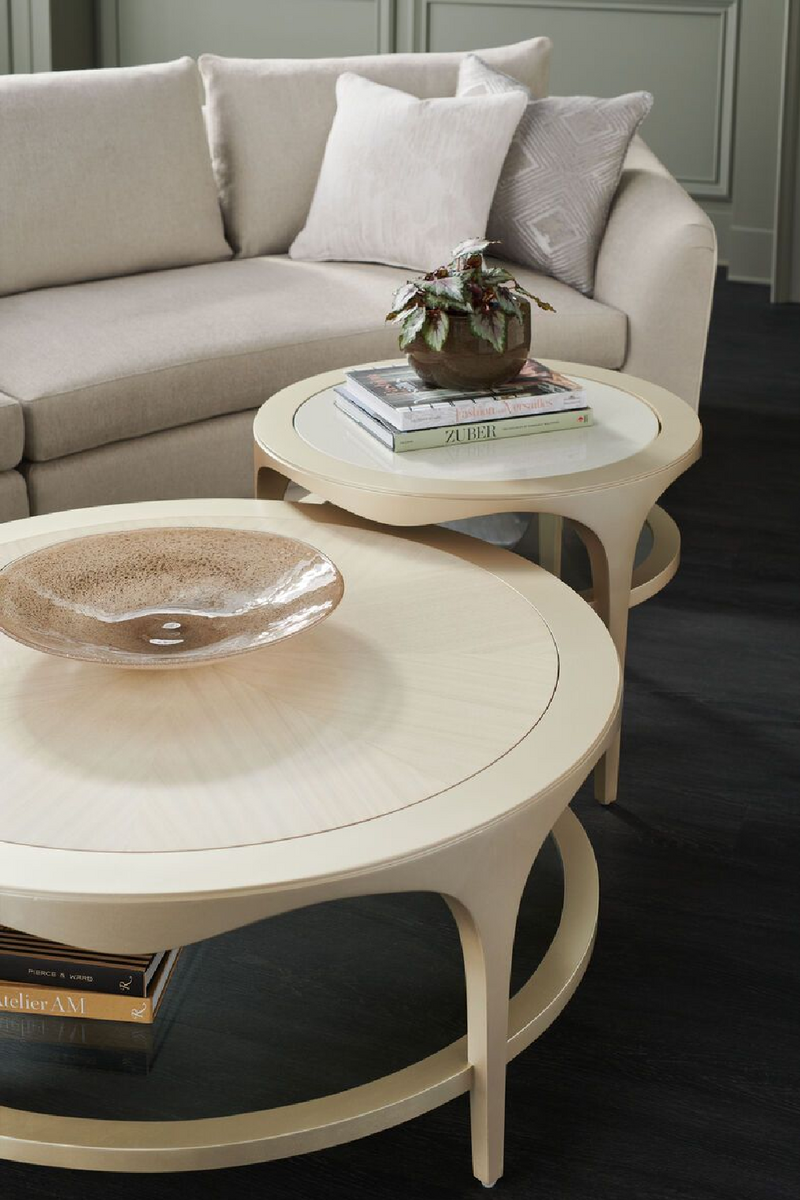 Table basse ronde en bois d'Amapa taupe | Caracole Down | Meubleluxe.fr